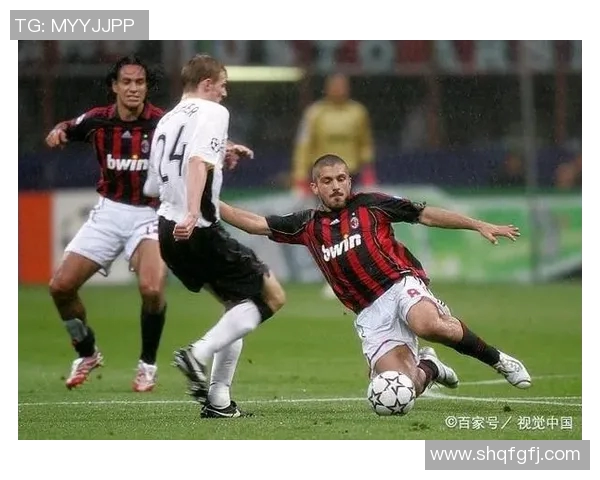 AC米兰迎战迪德朗全力争胜球迷期待精彩对决与激情时刻 AC米兰迎战迪德朗全力争胜球迷期待精彩对决与激情时刻